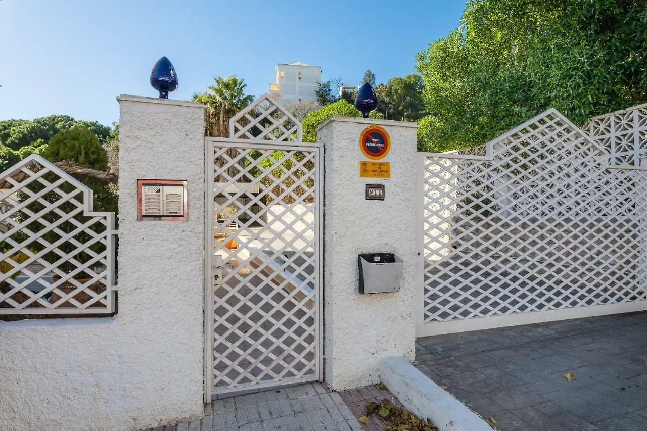 דירה בנאלמדנה Gran Apartamento En La Costa ספרד